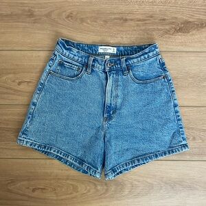 Abercrombie & Fitch High Rise Dad Short Curve Love Size 27